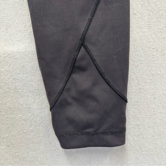 Lululemon In Movement 7/8 Tight *Everlux 25" in Solid Black size 6 - Picture 9 of 16